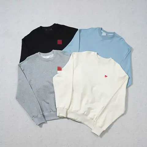 AM Sweatshirt Round Collar Classic Small Red Heart A on BoonBuy