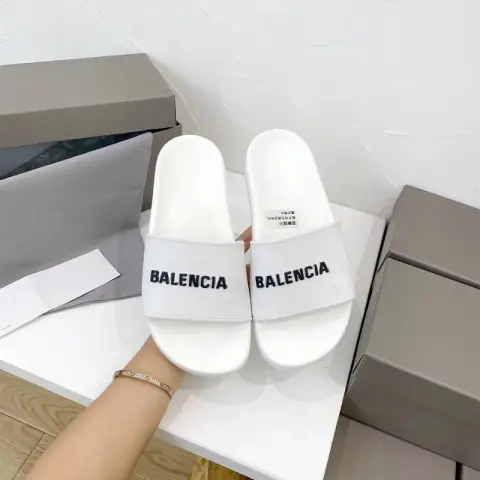 Balenciaga Slides on BoonBuy