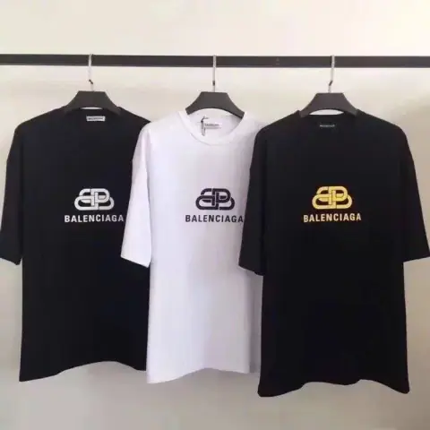 Balenciaga T-shirt, photo 2
