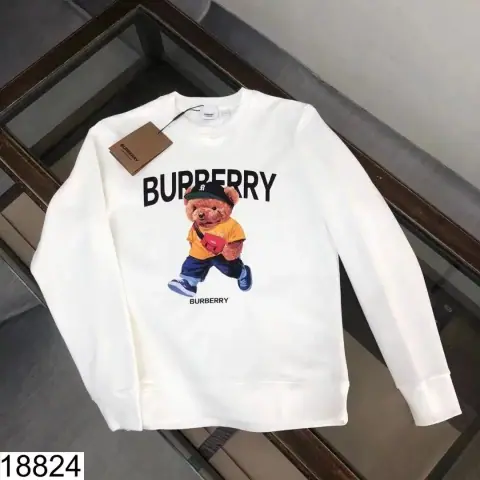 Burberry Sweat-Shirt on BoonBuy