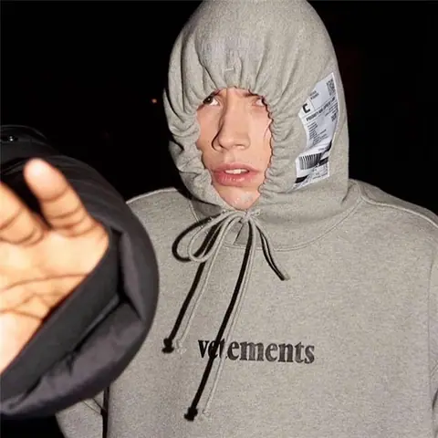 HB Homemade Return Order V1TEMENTS Outer Label Plus Velvet Hooded Sweatshirt Flocking Print Full of Texture on BoonBuy