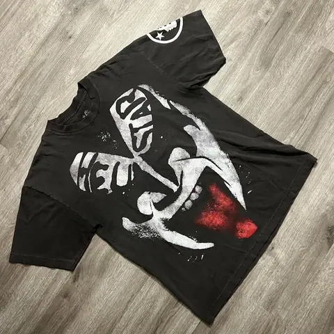 Hellstar Kiss T-shirts on BoonBuy