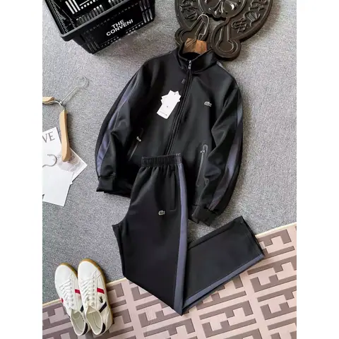 Lacoste Tracksuit, photo 2