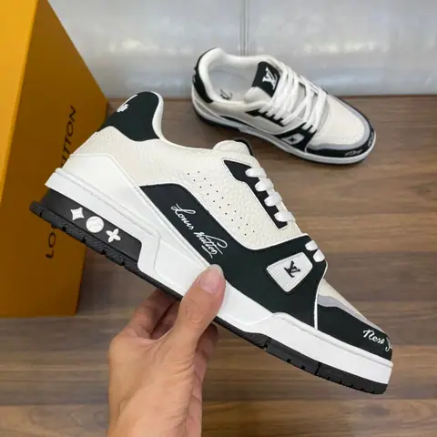 Louis Vuitton Trainer LV on BoonBuy