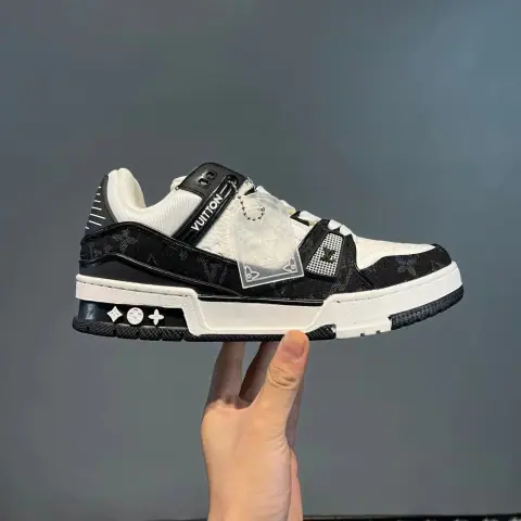 LV Trainers, photo 2