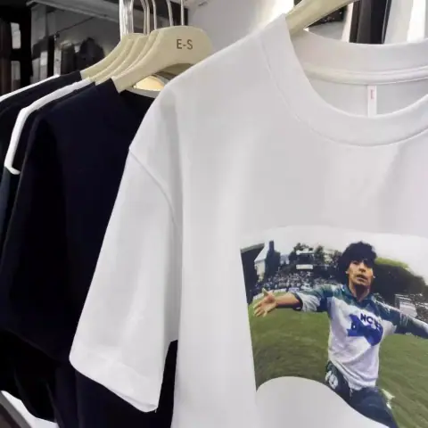 More Supreme Tee's on BoonBuy