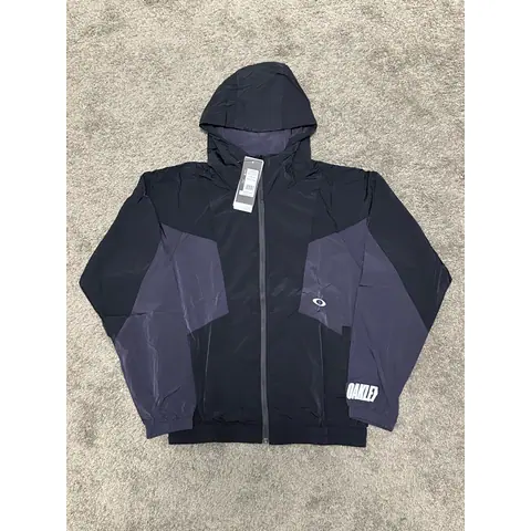 Oakley Windbreaker on BoonBuy