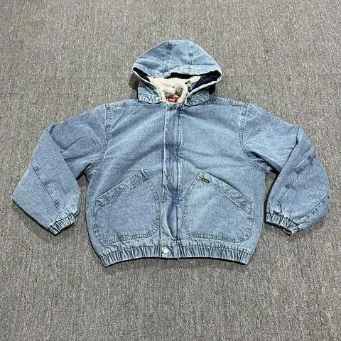 Supreme Denim Jacke on BoonBuy