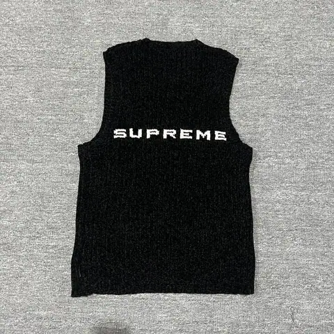 Supreme Vest on BoonBuy