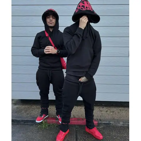 Syna Black/Red on BoonBuy