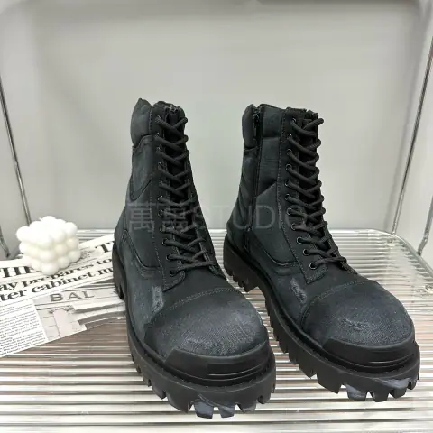 Wanwan Studio Retro Style Old Damaged 11 Hole Big Head Martin Boots for Men Rubbed and Damaged Boots on BoonBuy